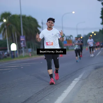 Runner Photo 4507824