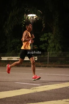 Runner Photo 4507933