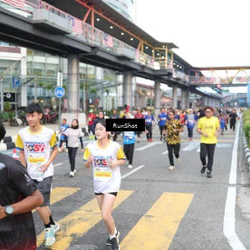 Runner Photo 4508035