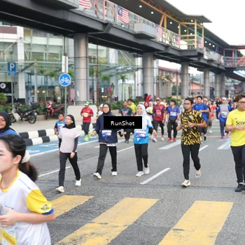 Runner Photo 4508112