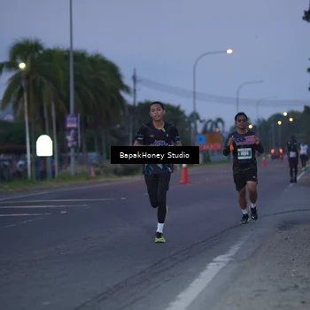 Runner Photo 4508210