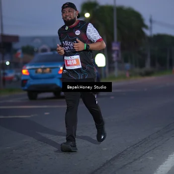 Runner Photo 4508373