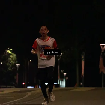 Runner Photo 4508419