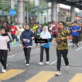 Runner Photo 4508430