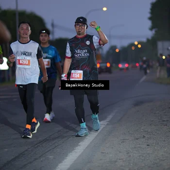 Runner Photo 4508439