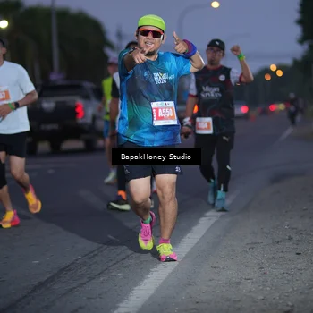 Runner Photo 4508471