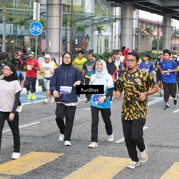 Runner Photo 4508477