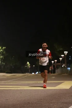 Runner Photo 4508640