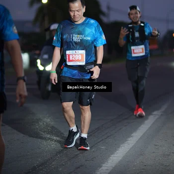 Runner Photo 4508736