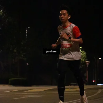 Runner Photo 4509025