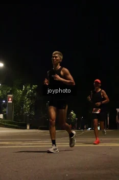 Runner Photo 4509109