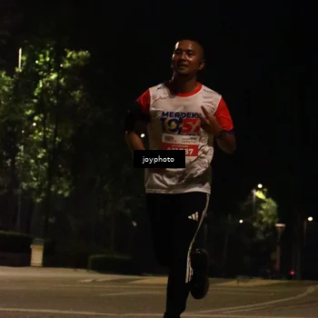 Runner Photo 4509205