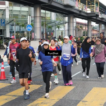 Runner Photo 4509358