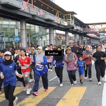 Runner Photo 4509365