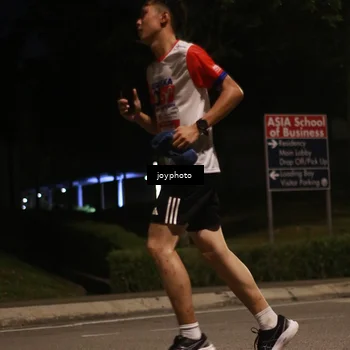 Runner Photo 4509385