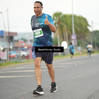 Runner Photo 4509415