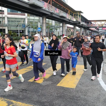 Runner Photo 4509501