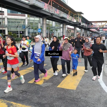 Runner Photo 4509654