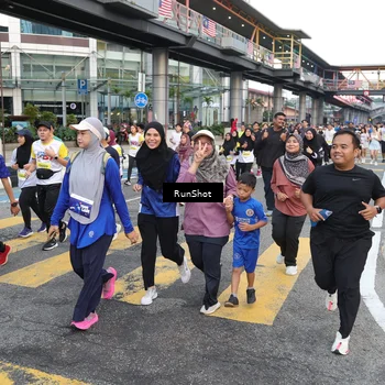 Runner Photo 4509730
