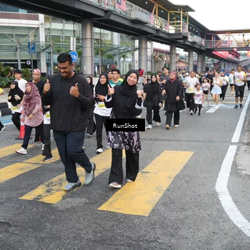 Runner Photo 4509748