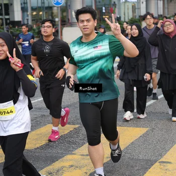 Runner Photo 4510156