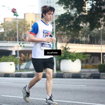 Runner Photo 4510312