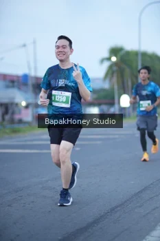 Runner Photo 4510374