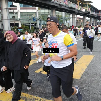Runner Photo 4510449