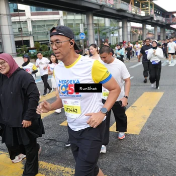 Runner Photo 4510453
