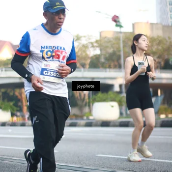 Runner Photo 4510476
