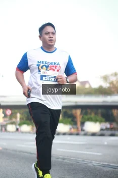 Runner Photo 4510589