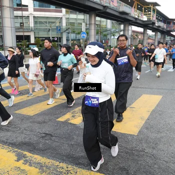 Runner Photo 4510617