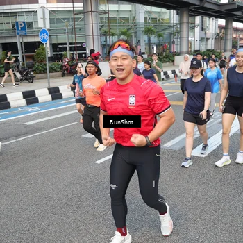 Runner Photo 4510672