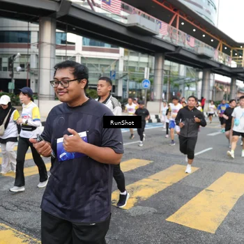 Runner Photo 4510718