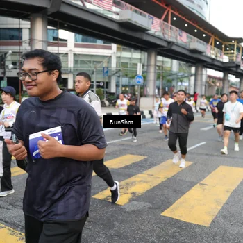 Runner Photo 4510752