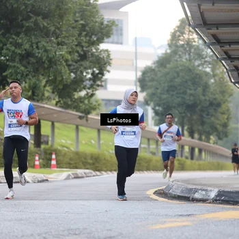 Runner Photo 4510756