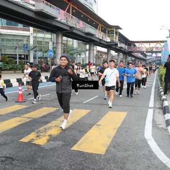 Runner Photo 4510814