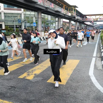 Runner Photo 4510833