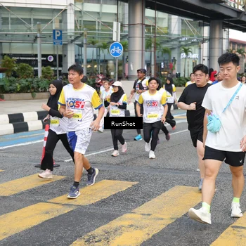 Runner Photo 4511000