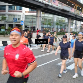 Runner Photo 4511200