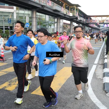 Runner Photo 4511328