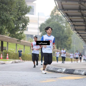 Runner Photo 4511413