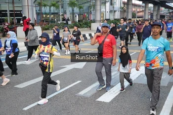 Runner Photo 4511557