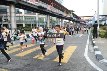 Runner Photo 4511668
