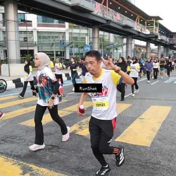 Runner Photo 4511711