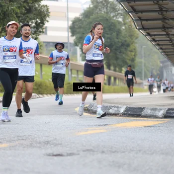 Runner Photo 4511744