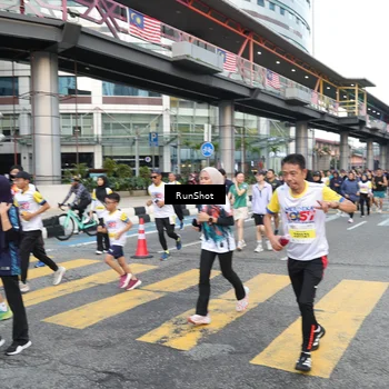 Runner Photo 4511755