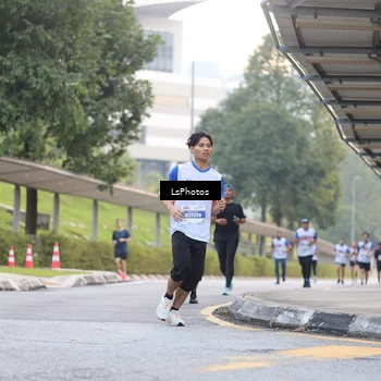 Runner Photo 4511780