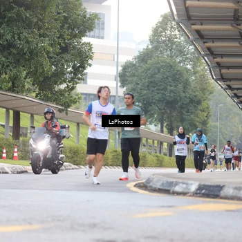 Runner Photo 4511834
