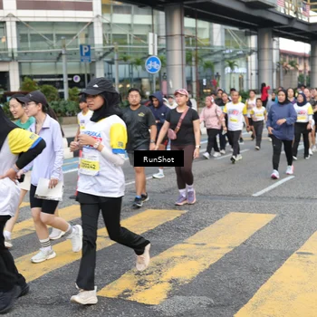 Runner Photo 4511894